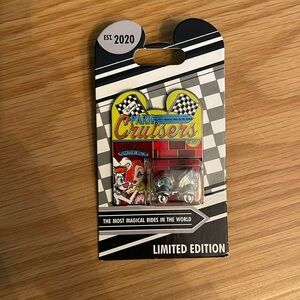 Limited edition, Roger rabbit Park cruiser Disney pin